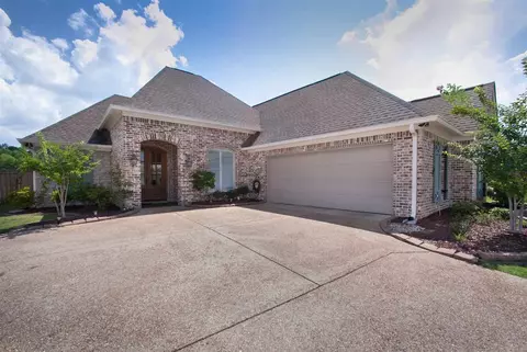 160 Amethyst Dr, Brandon, MS 39047 photo 2