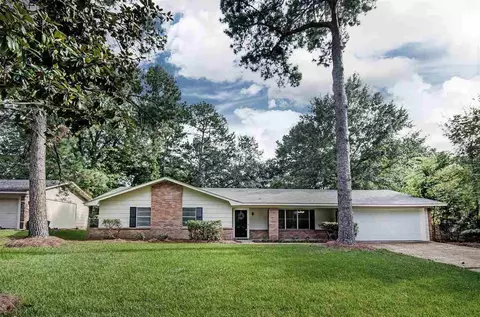 1223 Winterview Dr, Jackson, MS 39211 photo 2