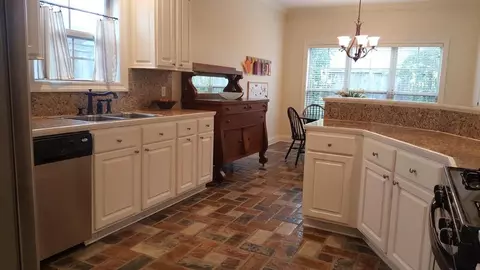 616 Chambord Dr, Brandon, MS 39042 photo 18