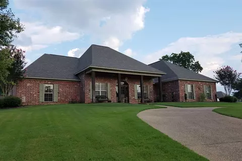 106 Hampton Hills Blvd, Canton, MS 39046 photo 3