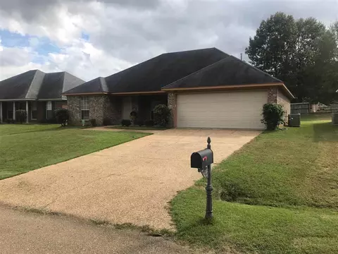 364 Greystone Pte, Terry, MS 39170 photo 1