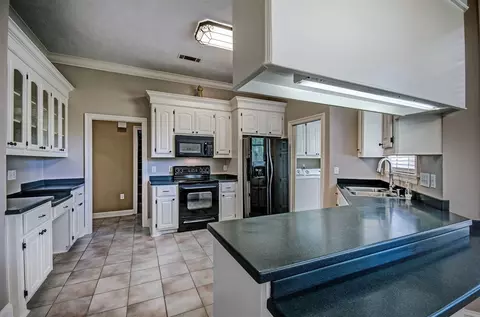 535 Bay Pointe Dr, Brandon, MS 39047 photo 12