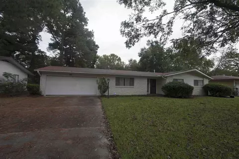 250 Southbrook Dr, Jackson, MS 39211 photo 1