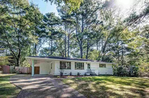 4338 Manhassett Dr, Jackson, MS 39211 photo 3
