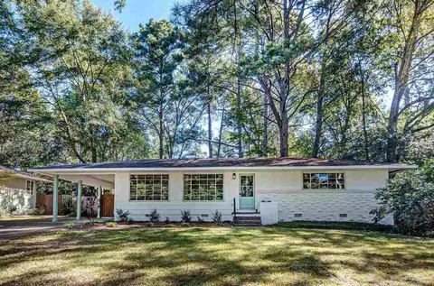4338 Manhassett Dr, Jackson, MS 39211 photo 2
