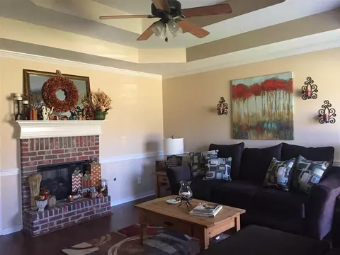 716 Tatum Dr, Florence, MS 39073 photo 2