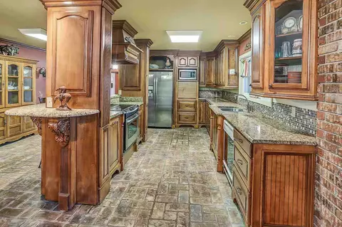 14013 Midway Rd, Terry, MS 39170 photo 8
