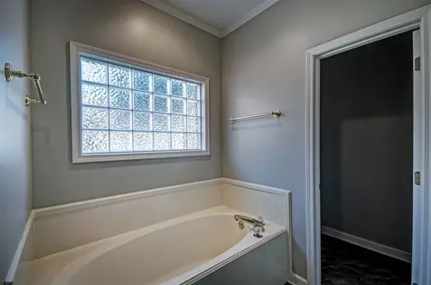 100 Pavilion Dr, Brandon, MS 39042 photo 30