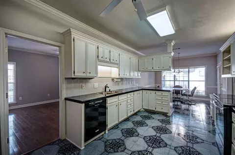 100 Pavilion Dr, Brandon, MS 39042 photo 25