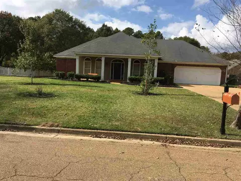52 Redbud Ln, Madison, MS 39110 photo 2