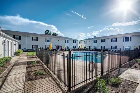 5025 Wayneland Dr #M-8, Jackson, MS 39211 photo 3