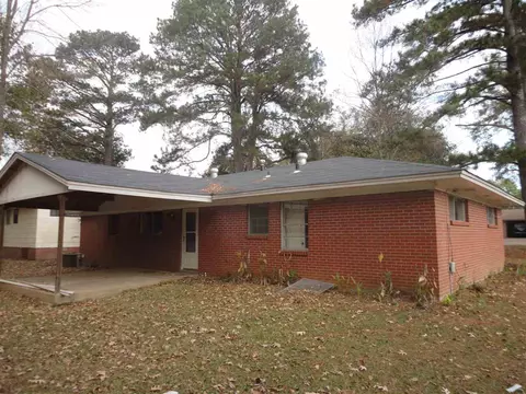650 E Academy St, Canton, MS 39046 photo 3