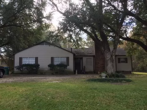 624 E Dinkins St, Canton, MS 39046 photo 1