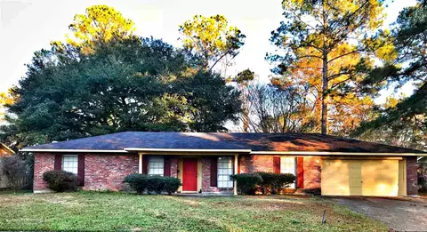 5186 N Hill Dr, Jackson, MS 39211 photo 1