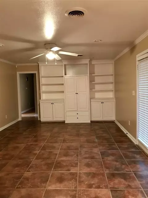5186 N Hill Dr, Jackson, MS 39211 photo 8