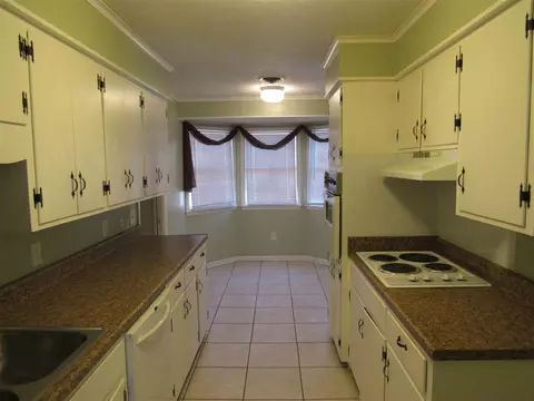 5312 Wayneland Dr, Jackson, MS 39211 photo 3