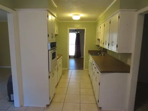 5312 Wayneland Dr, Jackson, MS 39211 photo 4