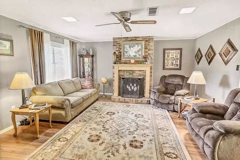 521 Oak Ridge Dr, Brandon, MS 39042 photo 3