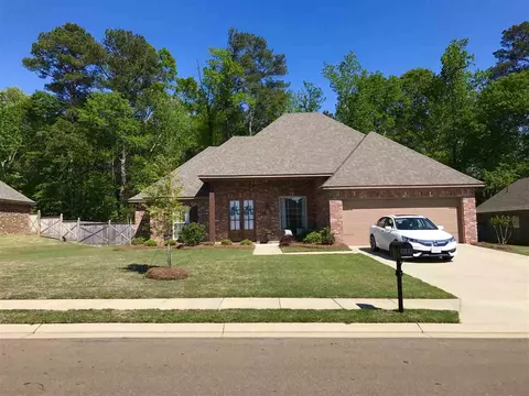 194 Belle Oak Dr, Brandon, MS 39042 photo 1