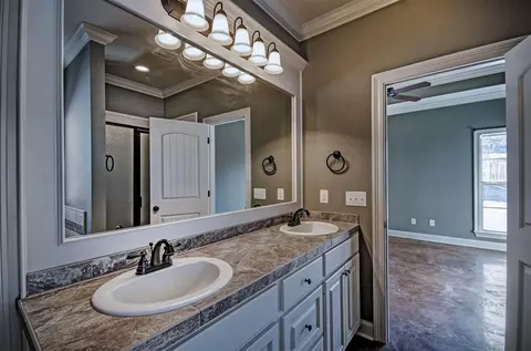 541 Willow Valley Cir, Brandon, MS 39047 photo 16
