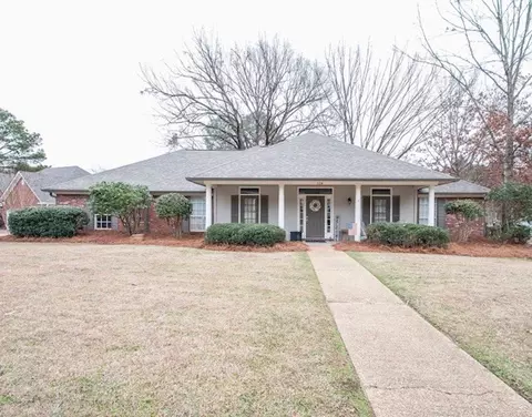 124 Greenridge Dr, Madison, MS 39110 photo 1