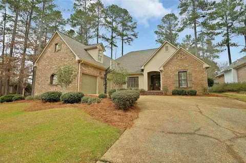 131 Pine Ridge Cir, Brandon, MS 39047 photo 1