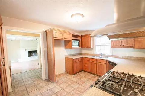 215 S Park Dr, Jackson, MS 39211 photo 13