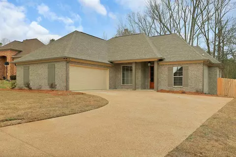 845 Creston Dr, Byram, MS 39272 photo 1