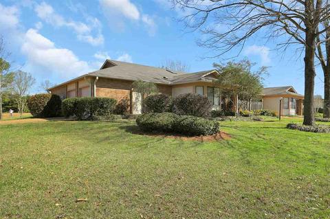 101 Villa Way, Clinton, MS 39056 photo 4