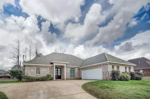 716 Creston Dr, Byram, MS 39272 photo 1