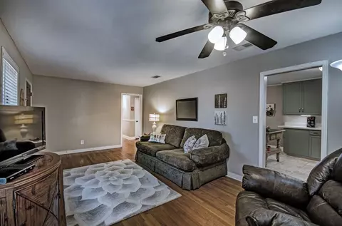 208 Overby St, Brandon, MS 39042 photo 11