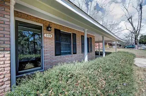 208 Overby St, Brandon, MS 39042 photo 3