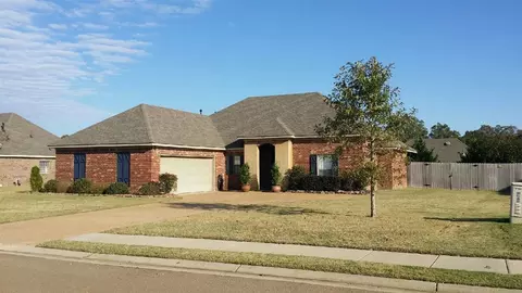 632 Tucker Xing, Brandon, MS 39042 photo 3
