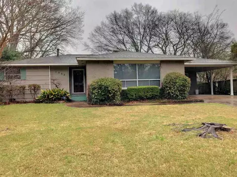 1532 Sheffield Dr, Jackson, MS 39211 photo 1