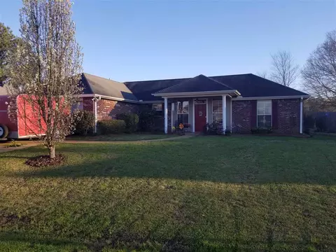 608 Willow Bay Dr, Byram, MS 39272 photo 1