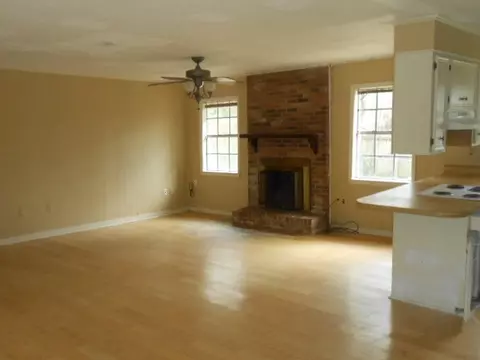 241 E Moon St, Ridgeland, MS 39157 photo 3