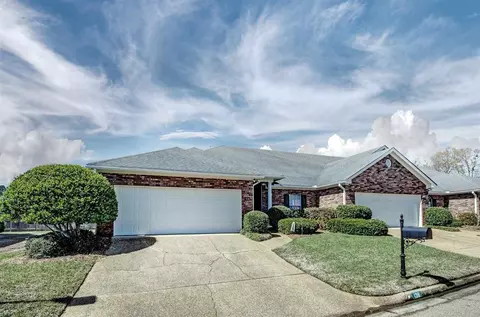 138 Springtree Dr, Brandon, MS 39042 photo 1