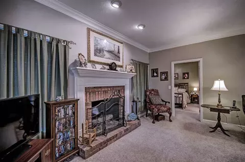 138 Springtree Dr, Brandon, MS 39042 photo 9