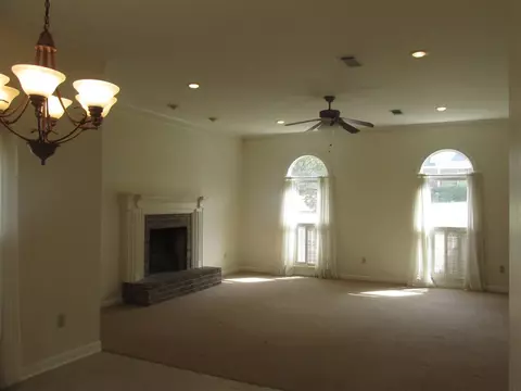 552 Cliffview Dr, Brandon, MS 39047 photo 9