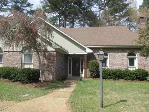 552 Cliffview Dr, Brandon, MS 39047 photo 1