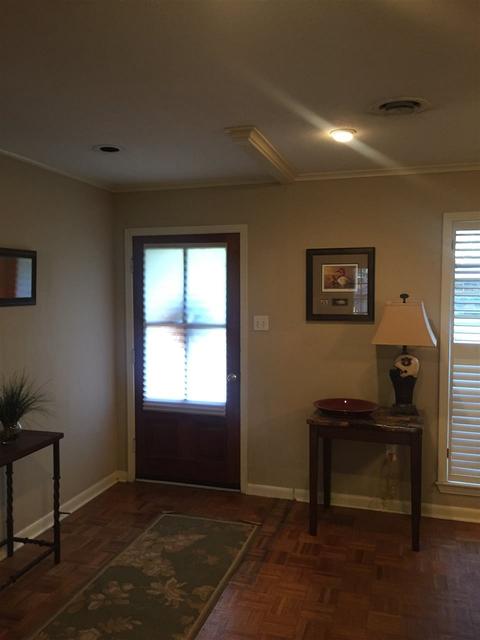 912 Briarfield Rd, Jackson, MS 39211 photo 4