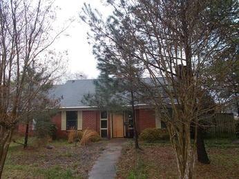 9 River Oaks Pl #B, Jackson, MS 39211 photo 1