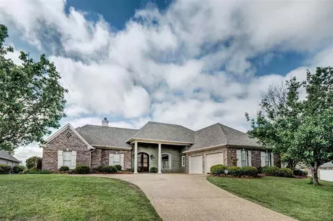 558 Hazelton Dr, Madison, MS 39110 photo 2