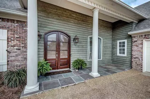 558 Hazelton Dr, Madison, MS 39110 photo 3
