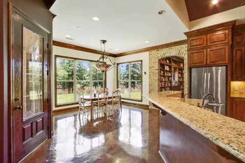 132 Ashley Dr, Brandon, MS 39042 photo 4