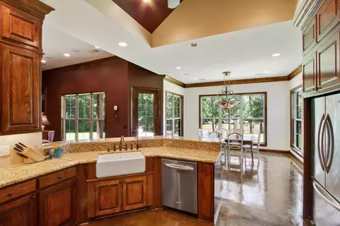 132 Ashley Dr, Brandon, MS 39042 photo 6