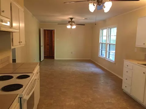 233 Allstate Dr, Jackson, MS 39211 photo 2