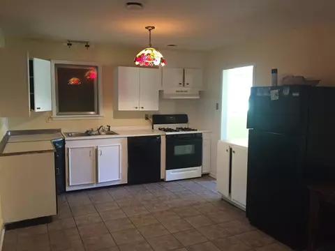 144 Melrose Dr, Jackson, MS 39211 photo 5
