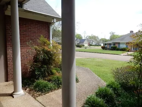 5994 Baxter Dr, Jackson, MS 39211 photo 4