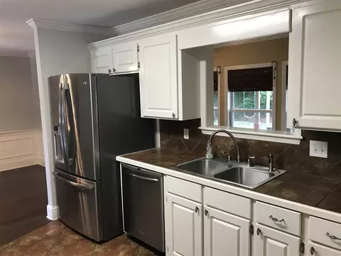 100 Chestnut Dr, Brandon, MS 39047 photo 5